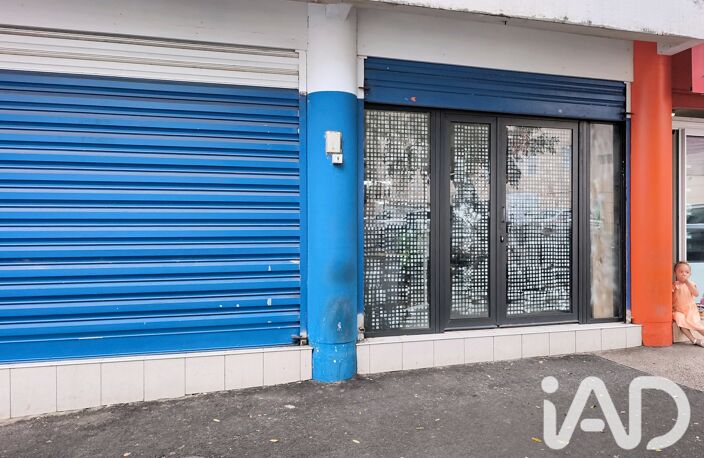 Vente Boutique/Local commercial 71 m&sup2; — photo 3