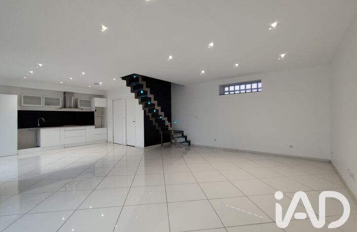 Vente Maison/villa 3 pièces — photo 2