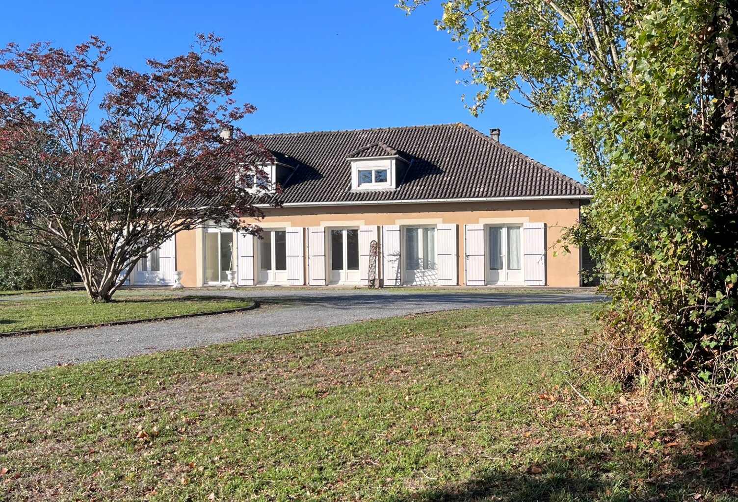 Vente Demeure 9 pièces — photo 1