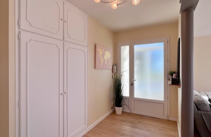 Vente Demeure 9 pièces — photo 2