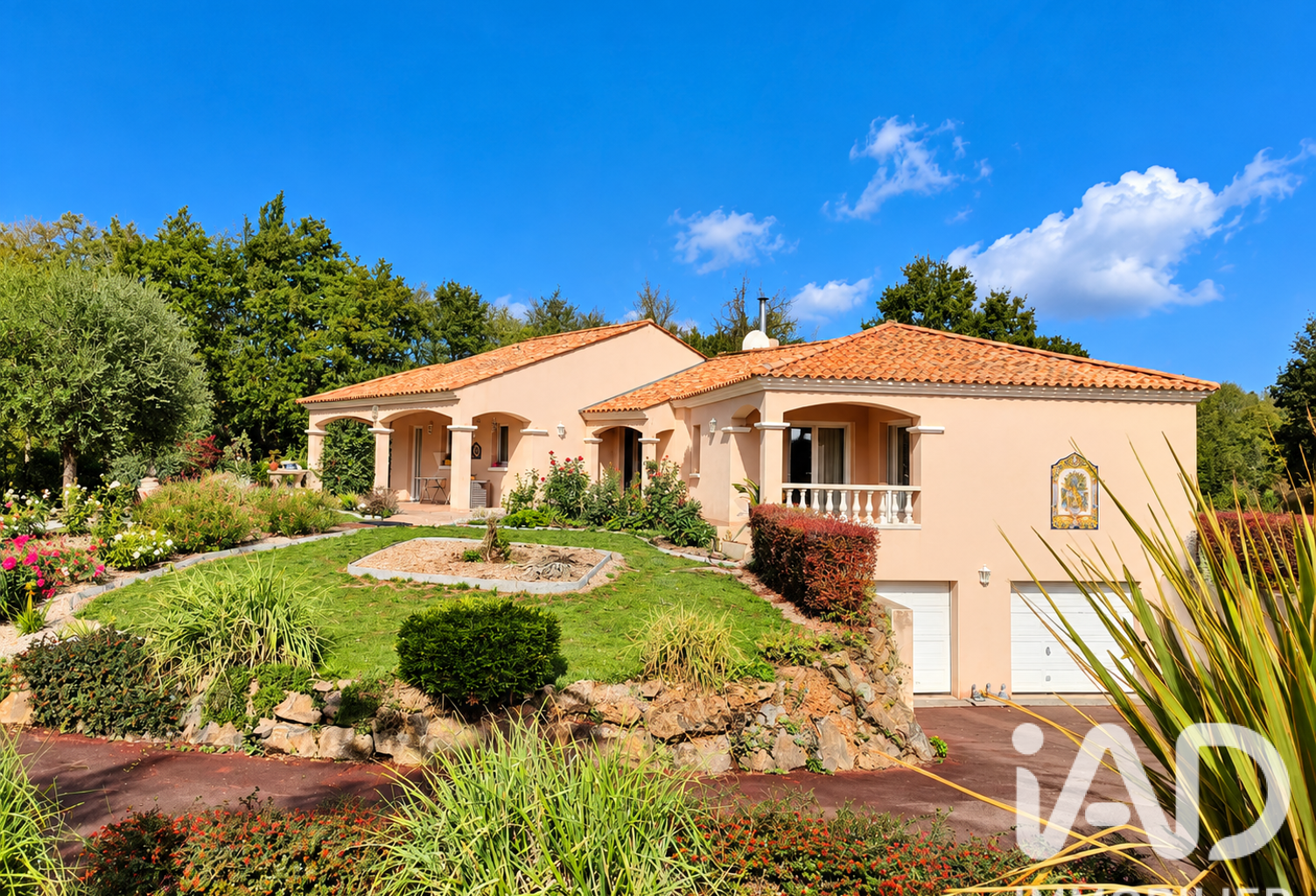 Vente Maison/villa 9 pièces — photo 1