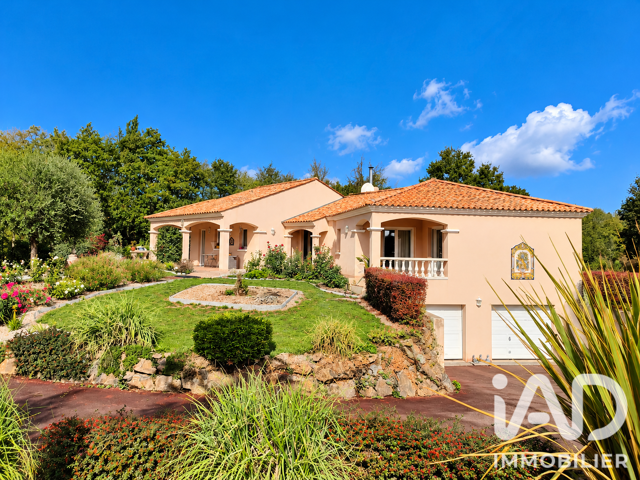 Vente Maison/villa 9 pièces — photo du bien