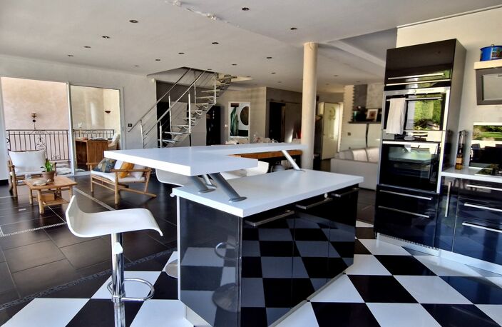 Vente Maison/villa 6 pièces — photo 4