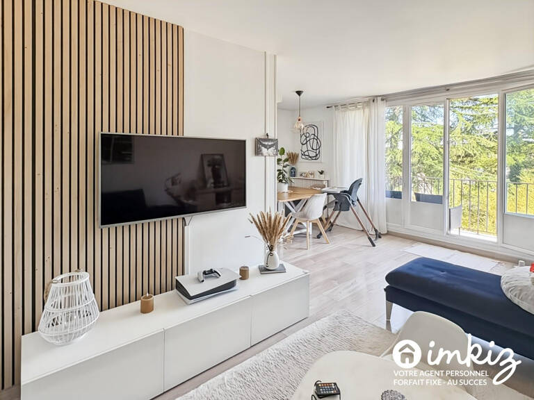 T4 rénové de 86 m² – Dernier étage – Balcon — photo 1