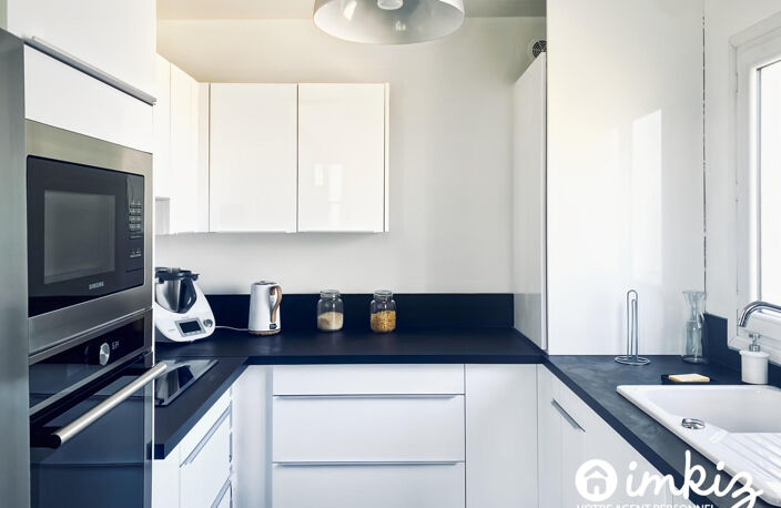 T4 rénové de 86 m² – Dernier étage – Balcon — photo 5