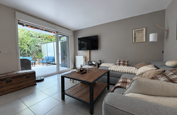 À Saint-Priest : Charmant T2 climatisé de 48 m2 avec terrass — photo 3