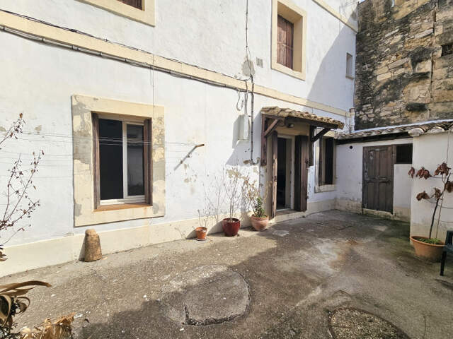 Maison avec cour SAINT LAURENT D'AIGOUZE — photo du bien