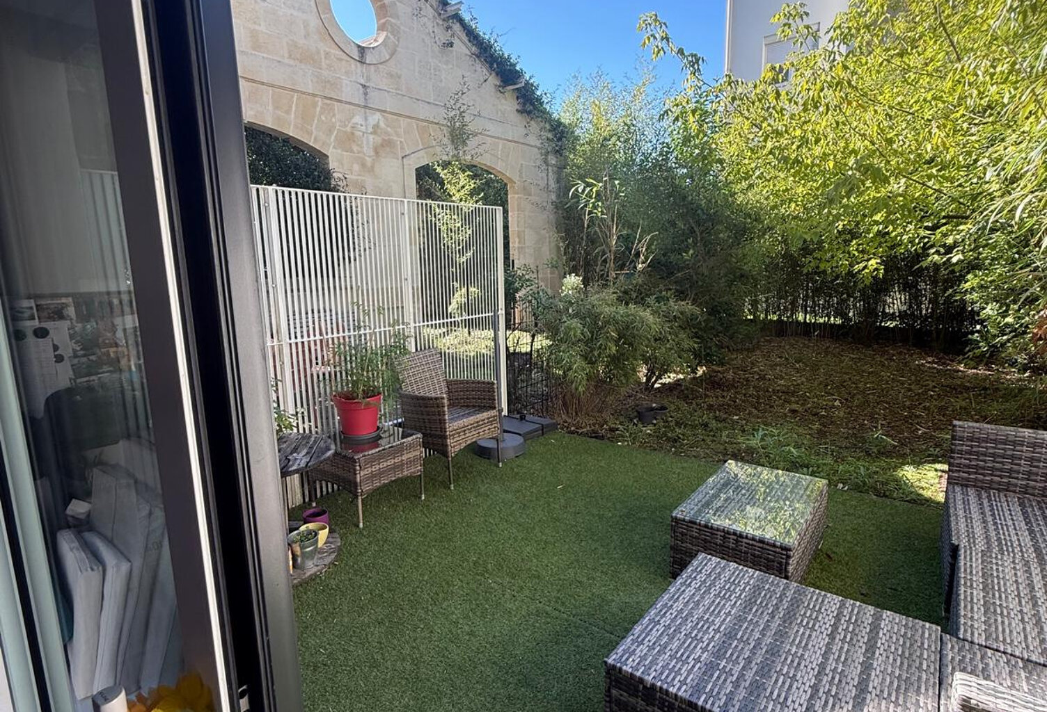Studio de 40 m2 avec terrasse et jardin — photo 1