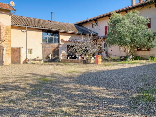 Maison 5 pièces 240 m² à Villefranche-sur-Saône — photo du bien