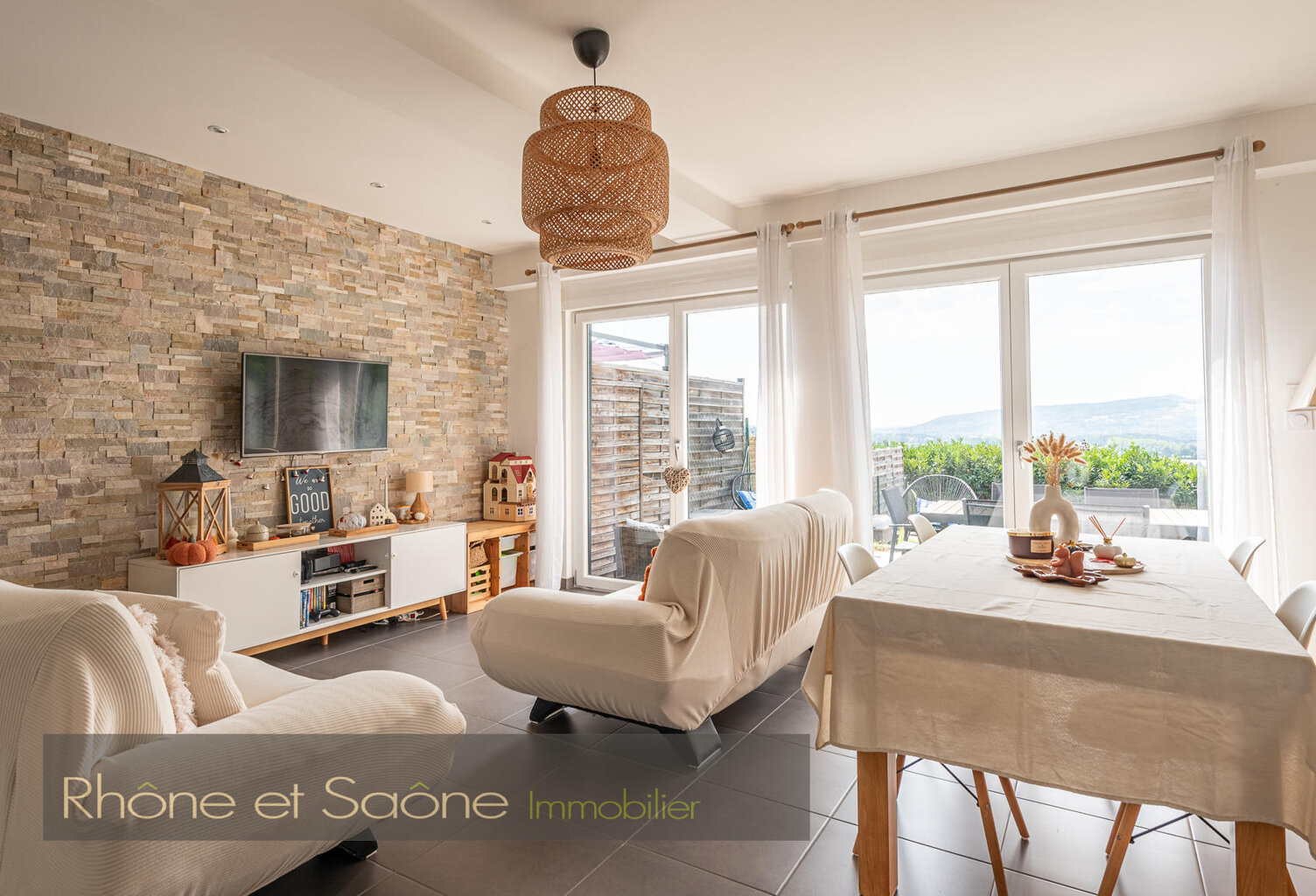 Vente maison 4 pièces 104 m² Reyrieux (01600) — photo 1