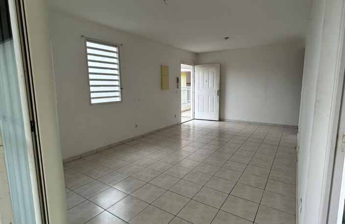 Appartement T3 - 2 chambres - Le Lamentin — photo 3