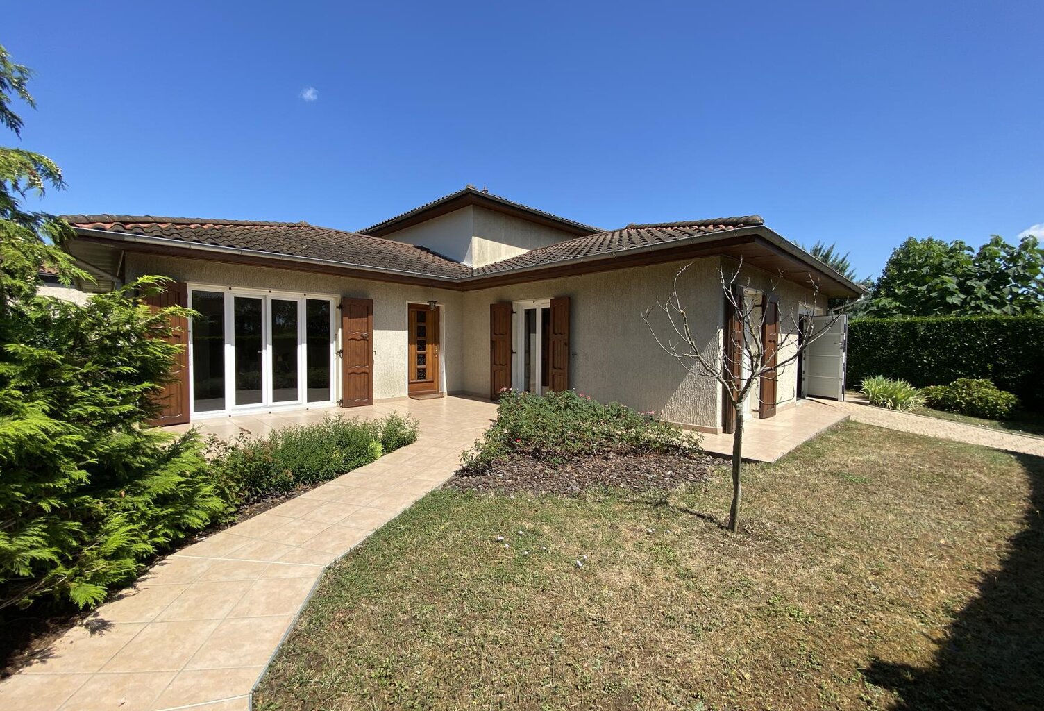 Vente maison 5 pièces 138 m² Ars-sur-Formans (01480) — photo 1