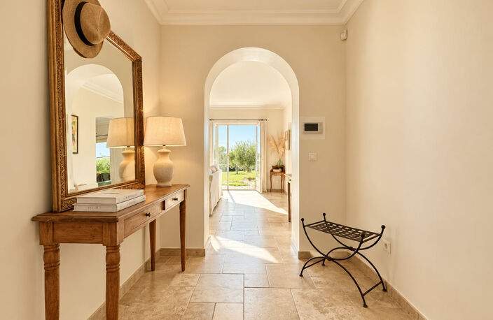 Bastide de 190 m2 avec oliveraie — photo 5