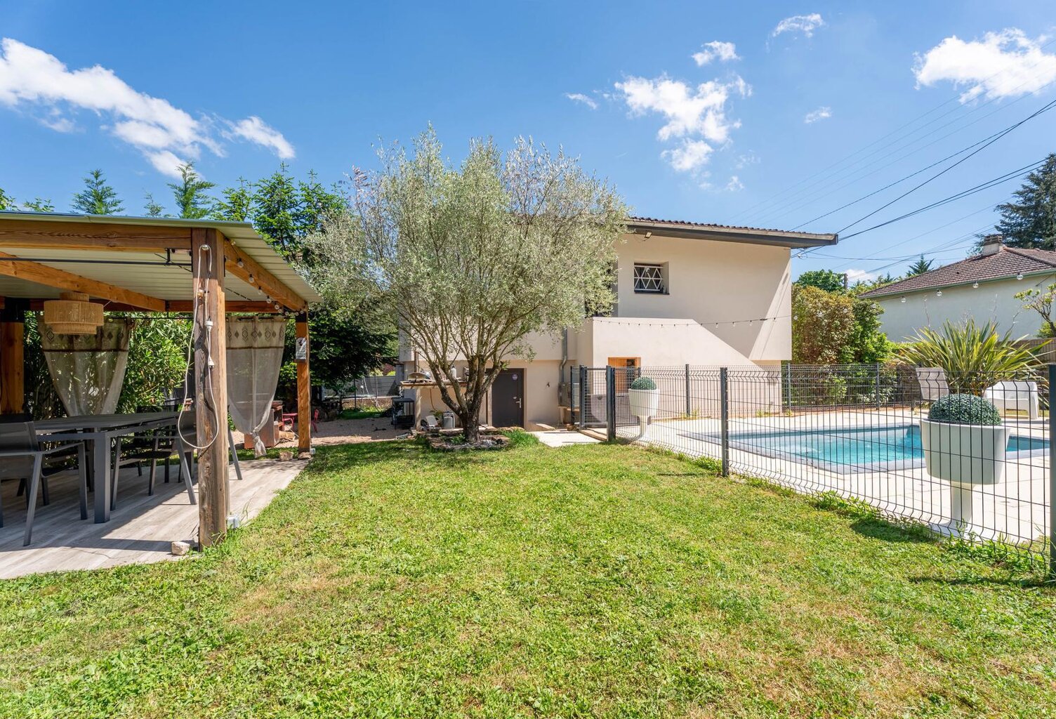 Vente maison 5 pièces 107 m² Limas (69400) — photo 1