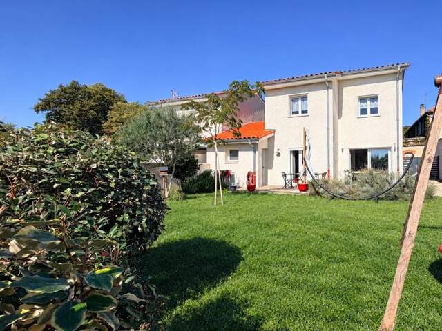 Maison 5 pièces 105 m² à Reyrieux — photo du bien