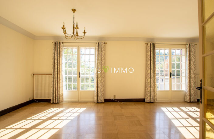 Maison familiale avec sous-sol complet et terrain de 1 500 m² ? — photo 3