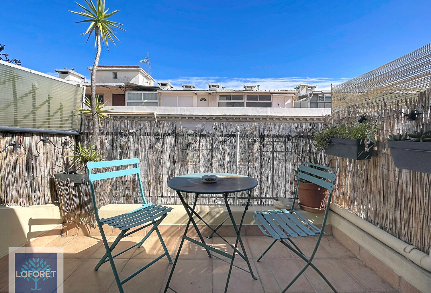 CHARMANT 2 PIECES avec terrasse — photo 1