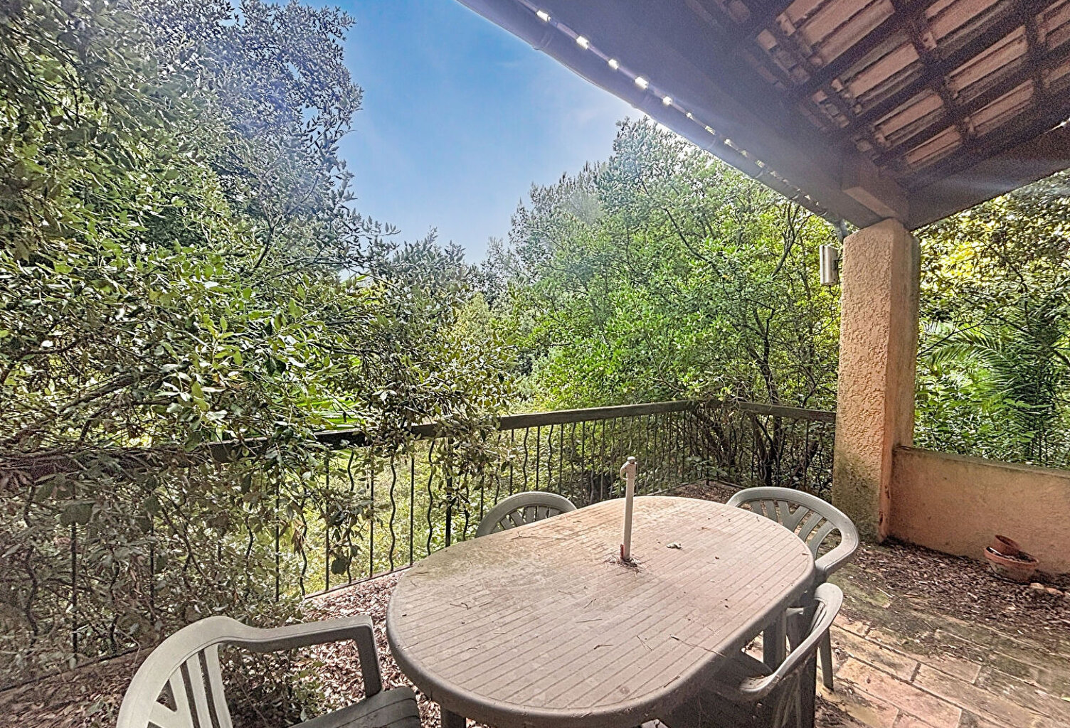 Maison au coeur de la nature — photo 1