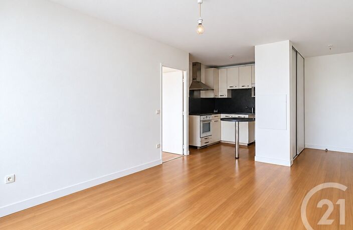 Vente appartement 2 pièces 43 m² Thiais (94320) — photo 2