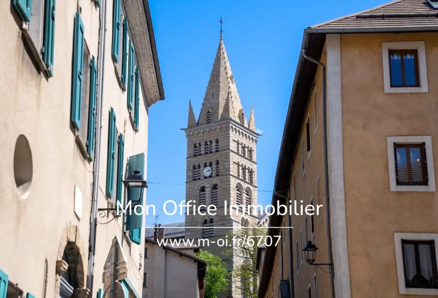 Référence : 6707-MBE. - Immeuble Historique // 400m² +combles + annexes — photo 1