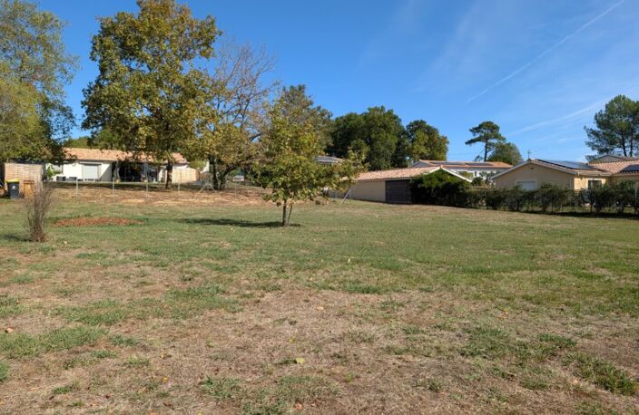 Maison à construire à Saint-Savin (33920) — photo 5