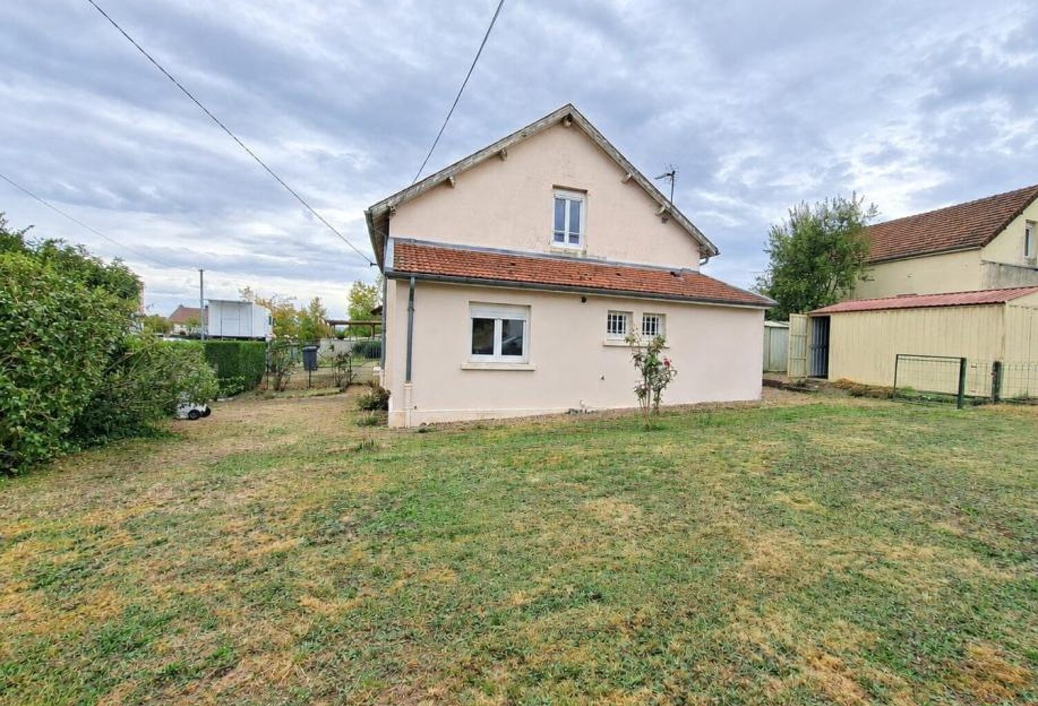 MAISON MITOYENNE 3 PIÈCES - 72,07 M² AVEC JARDIN DE 368 M² À MONTCEAU LES MINES — photo 1