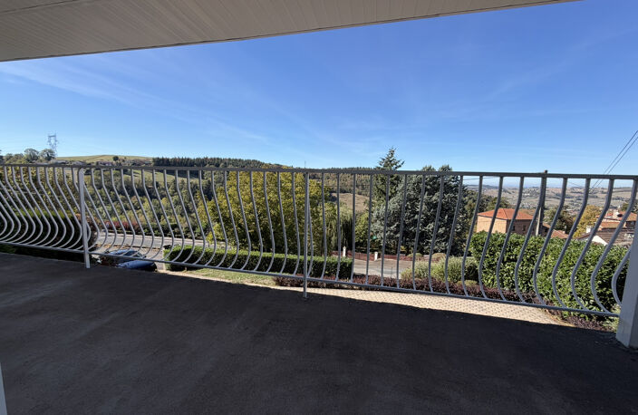Villa 115 m2 habitable avec joli terrain arboré — photo 4