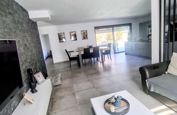 Très belle maison familiale de 144 m2 avec piscine à — photo 2