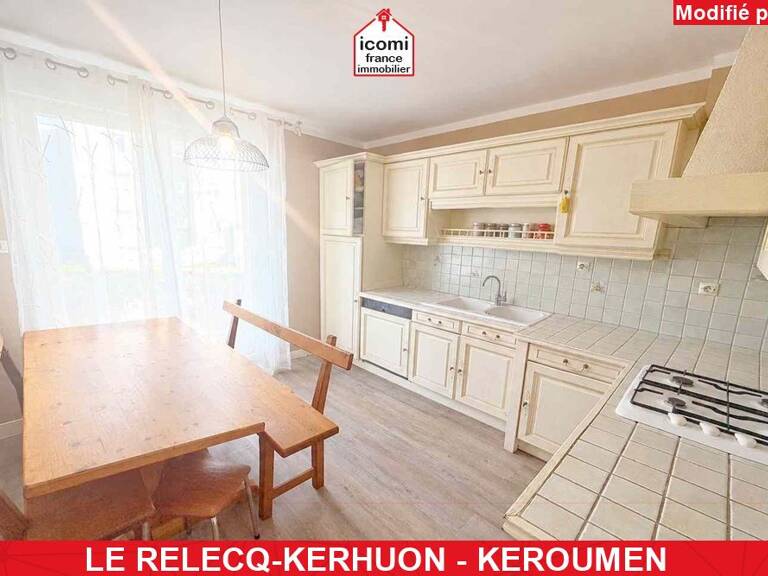 FINISTERE - Le Relecq-Kerhuon (29480) - A VENDRE - MAISON DE 1988 - 109 M2 CARREZ- 4 CHAMBRES + 1 BUREAU - GRAND GARAGE - COMMERCES ET ECOLES A PIED - — photo 1