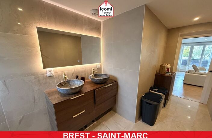 FINISTERE - Brest (29200) - A VENDRE - APPARTEMENT - T4 - 2 CHAMBRES - AUCUNS TRAVAUX - BELLE PIECE DE VIE - RENOVATION 2024 - DPE D - BALCON — photo 5