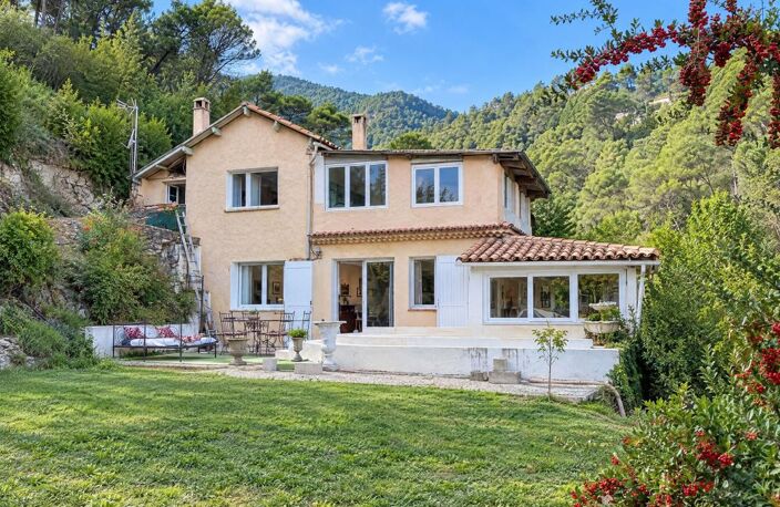 Maison à vendre à contes 168 m² 4 chambres + 2 pièces indépendant terrain 3.000 m² — photo 2