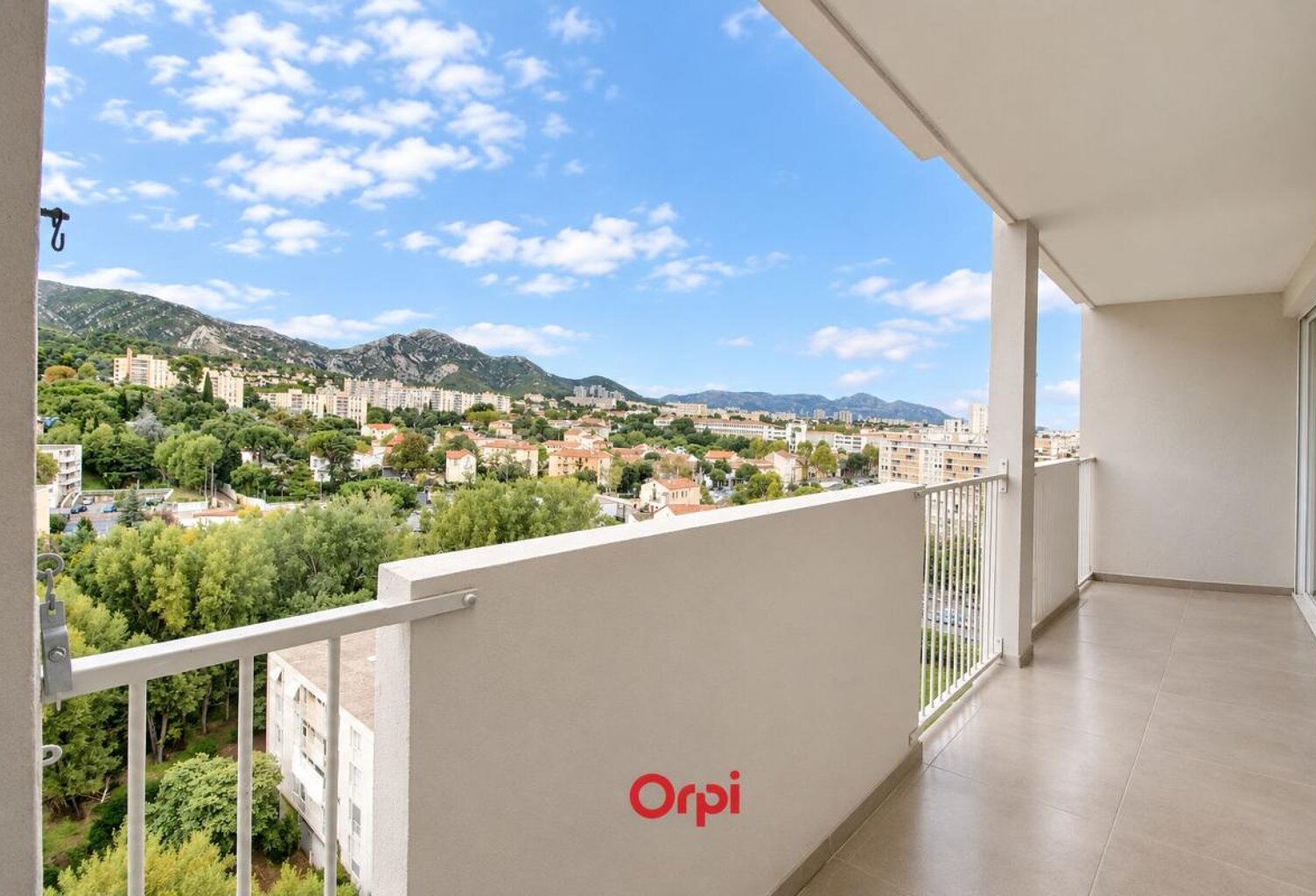 Grand appartement T4 à vendre — photo 1