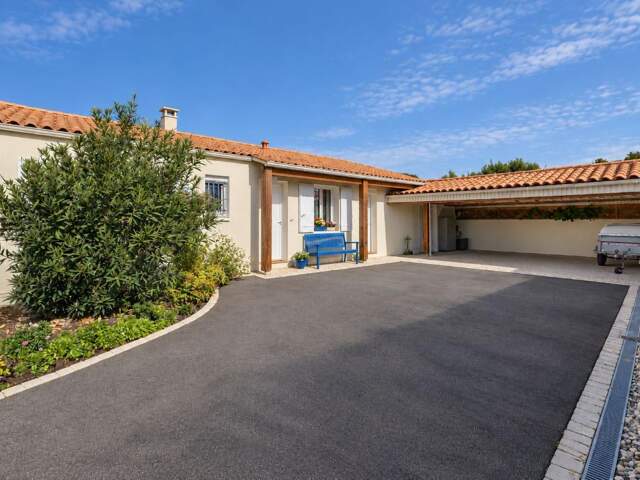Maison de plain-pied rénovée, à proximité du centre de Saint-Pierre-d’Oléron — photo du bien