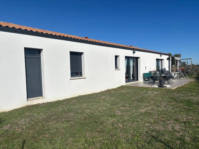 MAISON RÉCENTE AVEC T2 ATTENANT – IDÉALE FAMILLE OU INVESTISSEMENT ! — photo 1