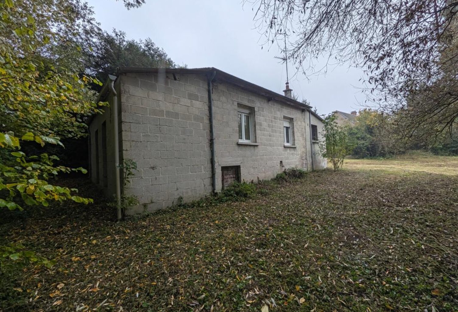 MAISON DE CAMPAGNE A RENOVER ! — photo 1