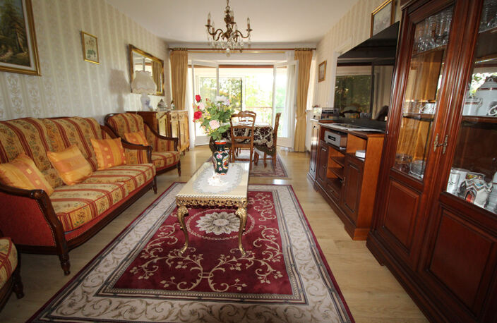 Appartement avec ASCENCEUR à vendre avec 3 CHAMBRES et 5 pièces LA ROCHE SUR YON (85) — photo 2