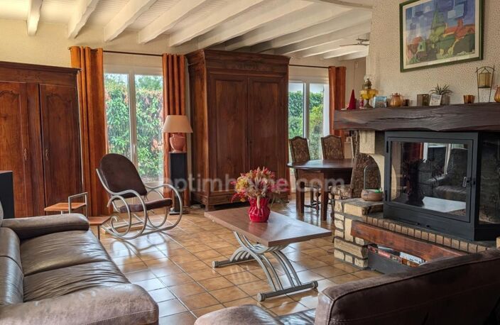 Maison de 165m2 rénovée sur terrain arboré de 1 300 m², avec piscine sans vis à vis.(Vente à moyen / long terme) — photo 3