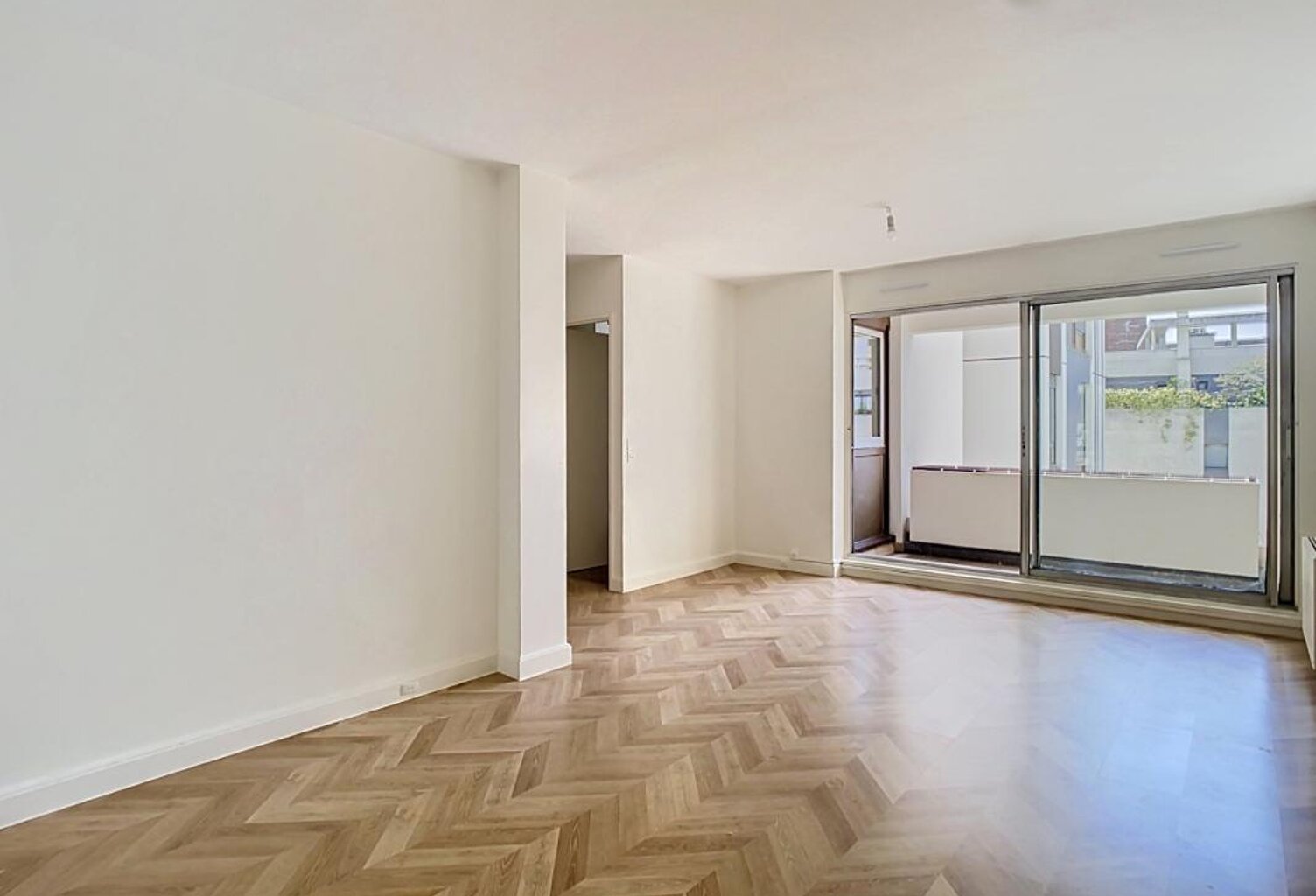 PORTE DOREE - BOIS DE VINCENNES - T4 de près de 75 M² (2 CHAMBRES) + LOGGIA + CAVE + PARKING — photo 1