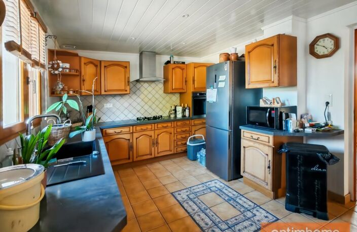 MAISON 6 PIÈCES – 100 m² – TERRAIN DE 1 397 m² – GARAGE – TERRASSE – PISCINE - PONT SAINTE MAXENCE (60) — photo 5
