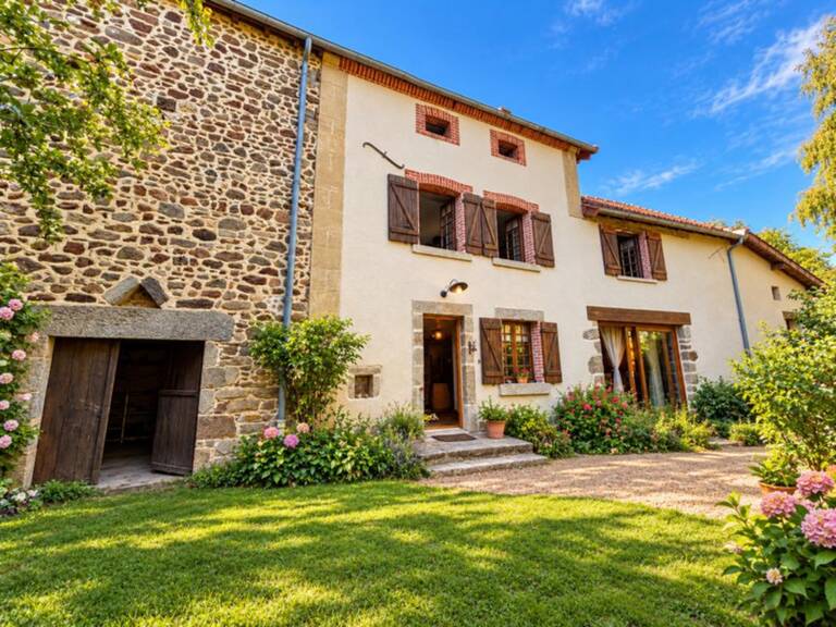 Maison creusoise de caractère – Charme, confort et multiples possibilités à 10 minutes d’Aubusson à BLESSAC (23) — photo 1