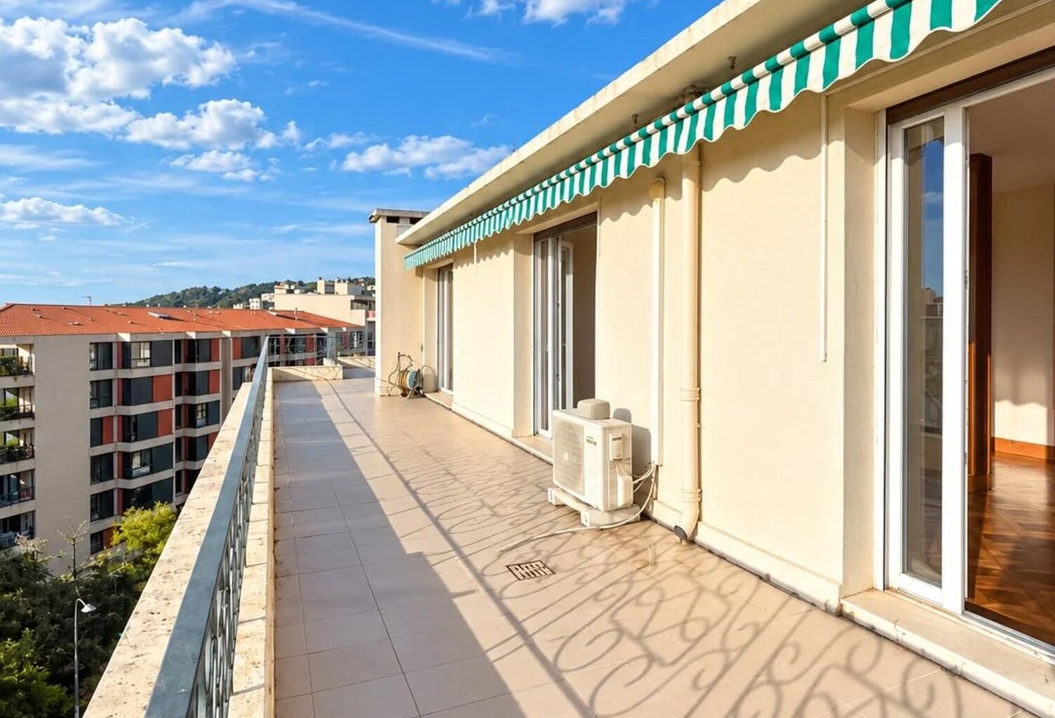 NICE / LIBÉRATION - 4 pièces avec terrasse — photo 1