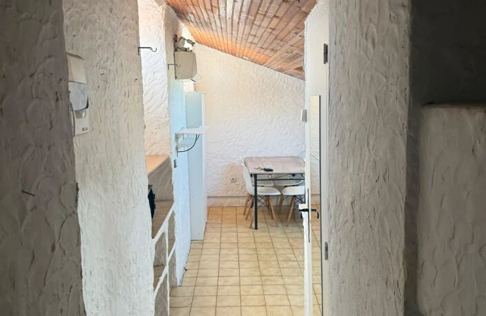Charmant studio mansardé – Vieux-Nice — photo 2