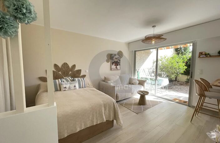 A LOUER BEAU STUDIO MEUBLE AVEC JARDIN - MENTON GARAVAN — photo 4