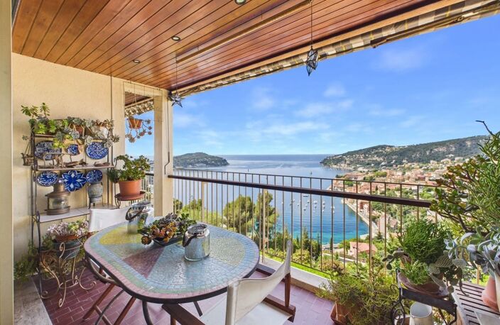 VILLEFRANCHE  2 Pieces, Terrasse, garage . — photo 2