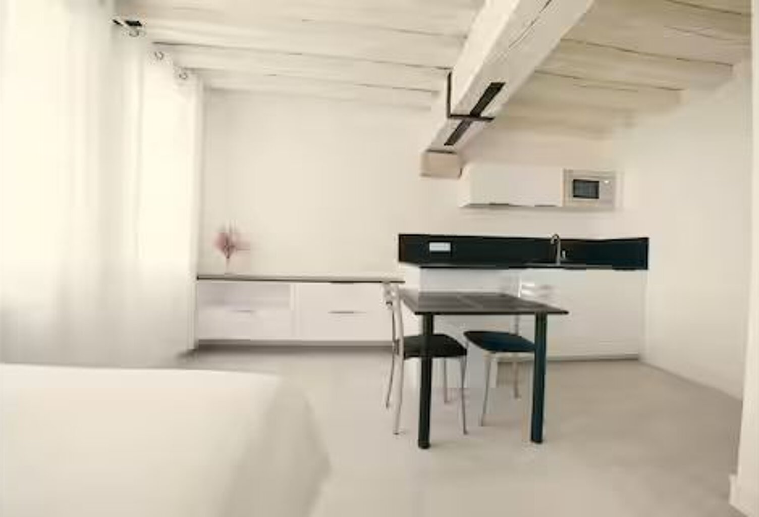 Studio de 21m2 à louer sur Paris 01 — photo 1