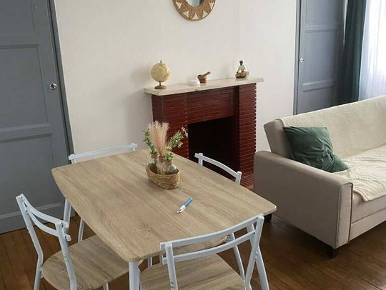 Appartement de 70m2 à louer sur Chabanais — photo 1