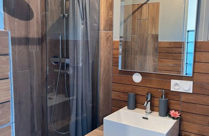 T2 — photo 2