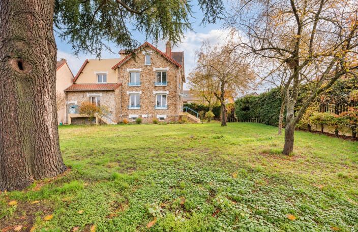Maison bourgeoise en pierre de meulière 9 pièces - 6 chambres - Appartement indépendant - Savigny sur Orge (91) — photo 2