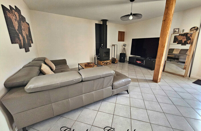 FEUGAROLLES : Maison de village de 115 m² avec jardin et terrasse – 3 chambres — photo 4