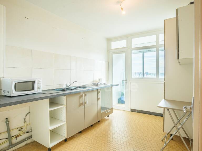 A vendre - Appartement T3 lumineux avec balcon, parking et vue dégagée — photo 1